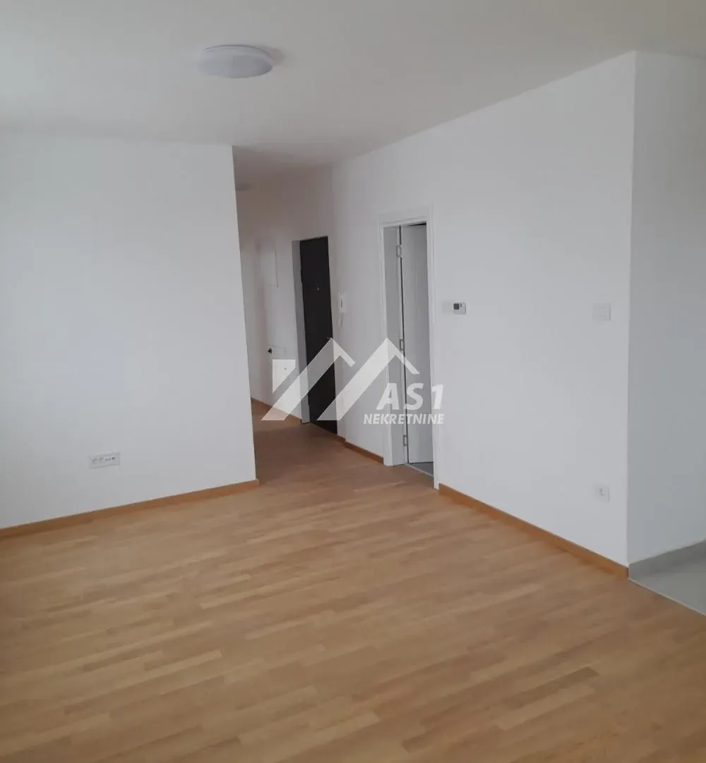 Izdavanje, dvosoban stan, 52m², Telep, Novi Sad Sve Podlokacije