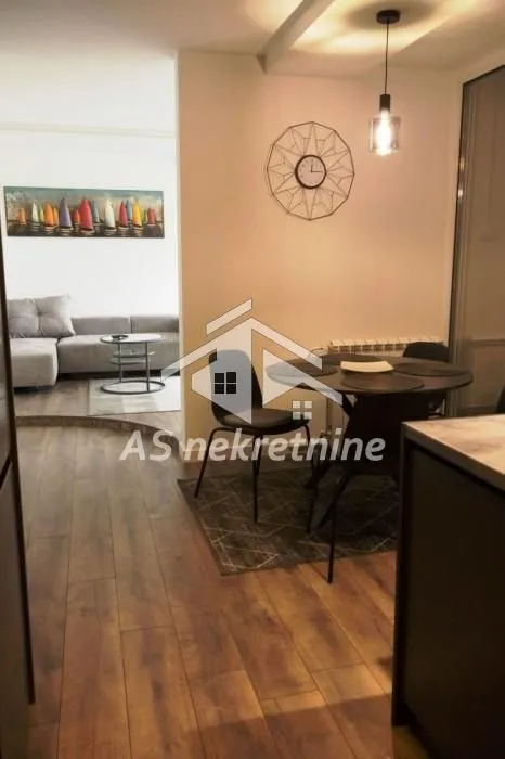 Izdavanje, dvosoban stan, 60m², Voždovačka Crkva, Voždovac Sve Podlokacije