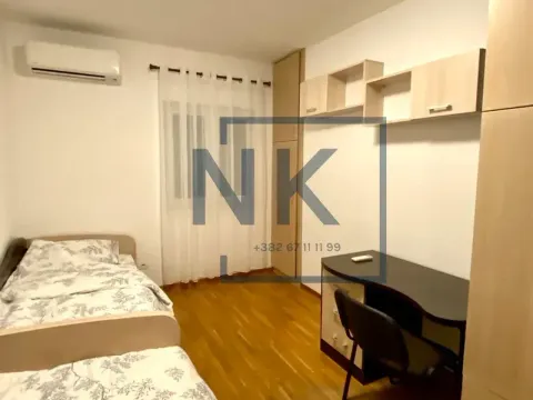 Rent, three bedroom apartment, 120m², City Kvart, Podgorica - image 11