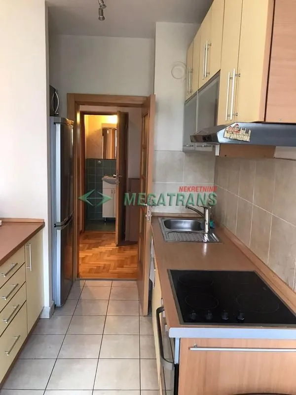 Izdavanje, trosoban stan, 97m², Novi Beograd Blok 29, Novi Beograd Sve Podlokacije