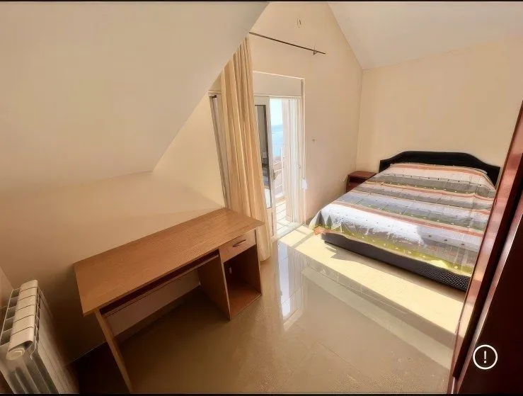 Izdavanje, trosoban stan, 130m², Igalo, Herceg Novi