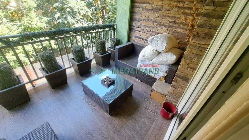 Prodaja, četvorosoban stan, 111m², Grbavica, Novi Sad Sve Podlokacije