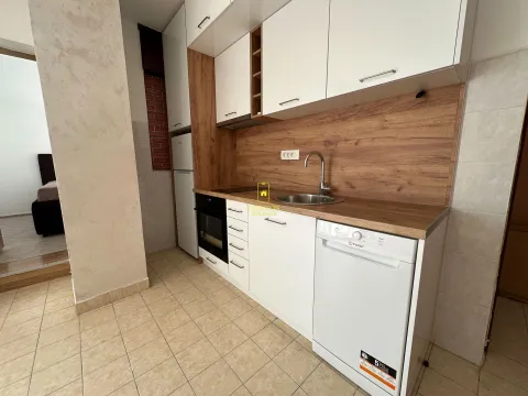 Rent, one bedroom apartment, 42m², Blok 6, Podgorica - image 4