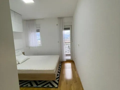 Prodaja, jednosoban stan, 43m², Stari Aerodrom, Podgorica - image 6