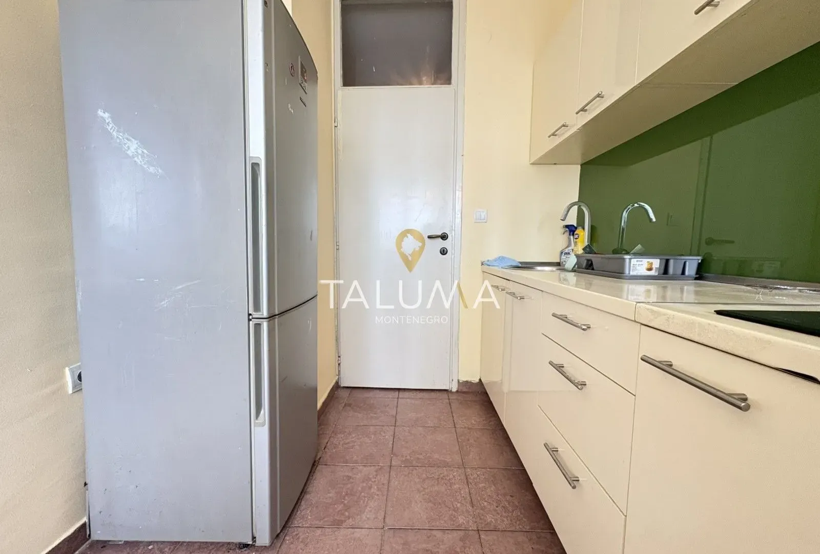 Prodaja, jednosoban stan, 55m², Tuški Put, Podgorica