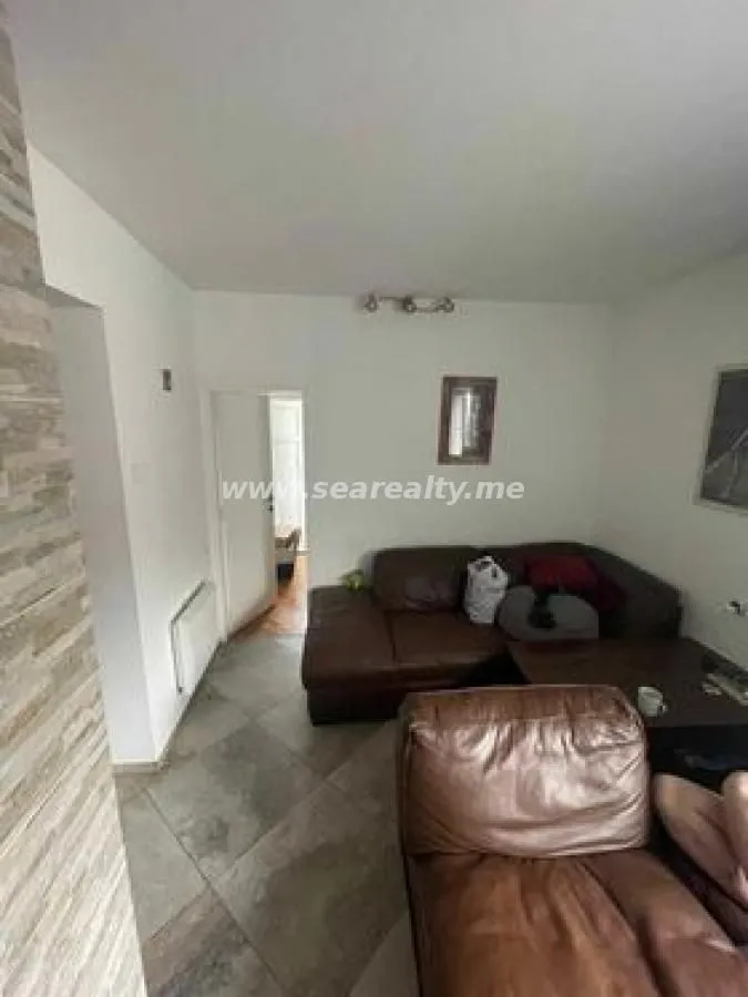 Prodaja, dvosoban stan, 52m², Tivat, Crna Gora