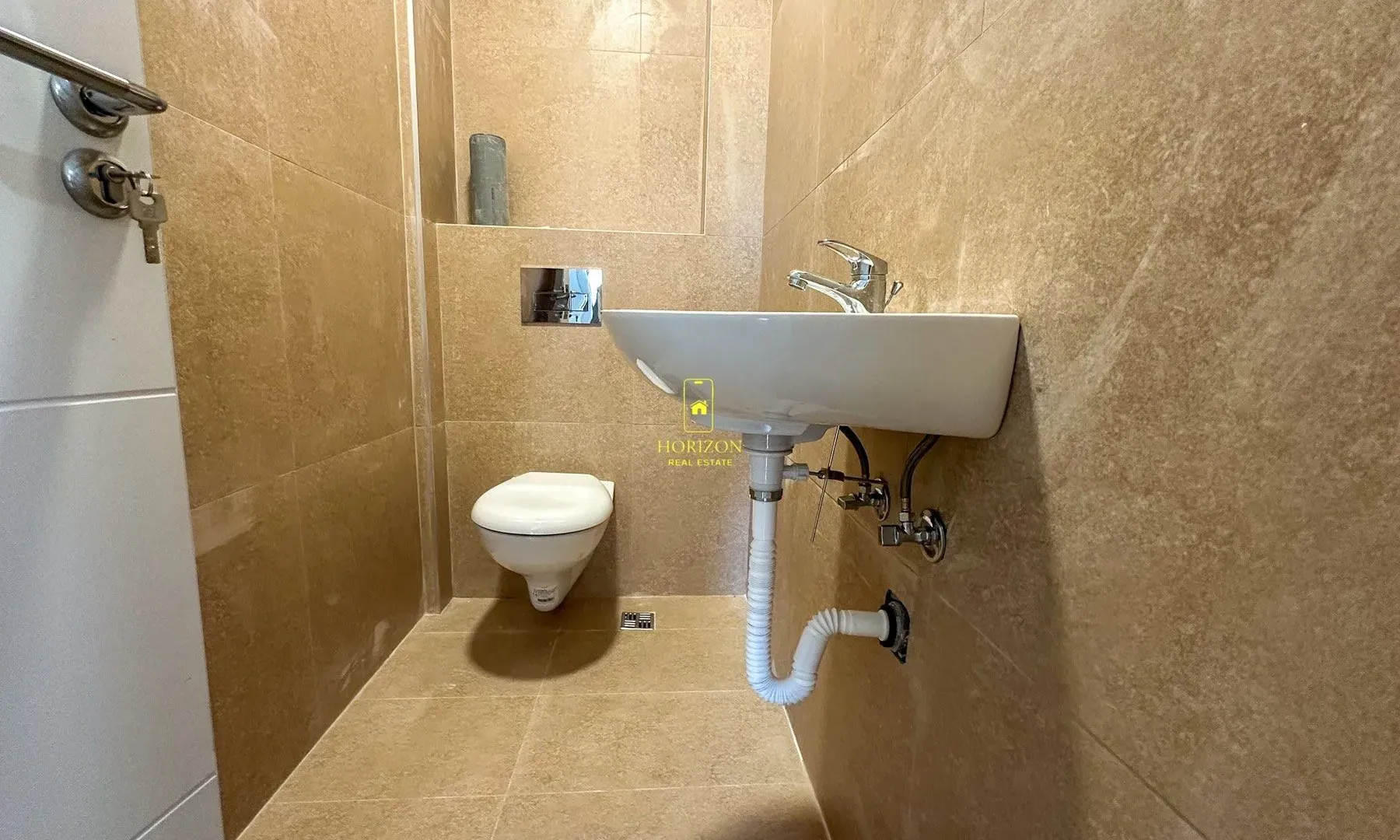 Prodaja, dvosoban stan, 64m², Tološi, Podgorica