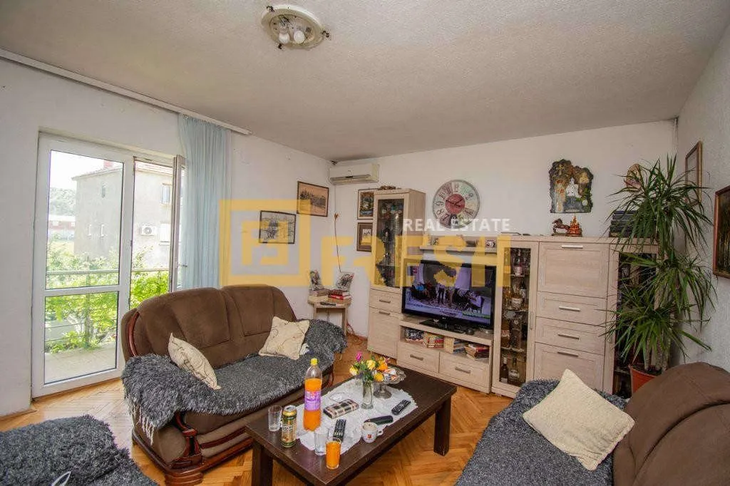 Prodaja, kuća, 356m², Murtovina, Podgorica