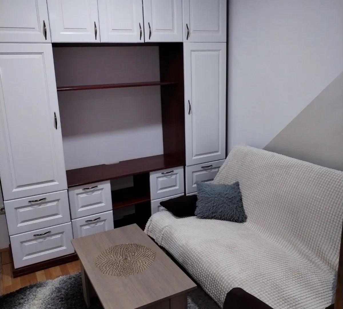 Rent, studio apartment, 26m², Centar, Jagodina