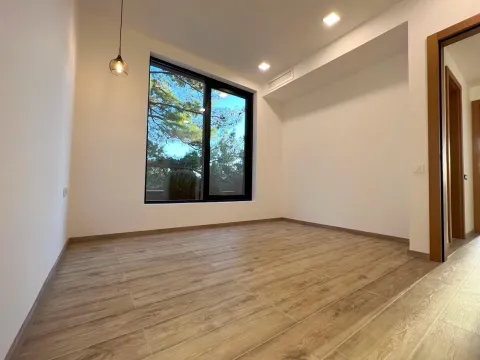 Prodaja, kuća, 317m², Tivat, Crna Gora - image 20