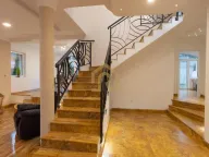 Rent, office space, 418m², Jajinci, Voždovac Sve Podlokacije - image 9