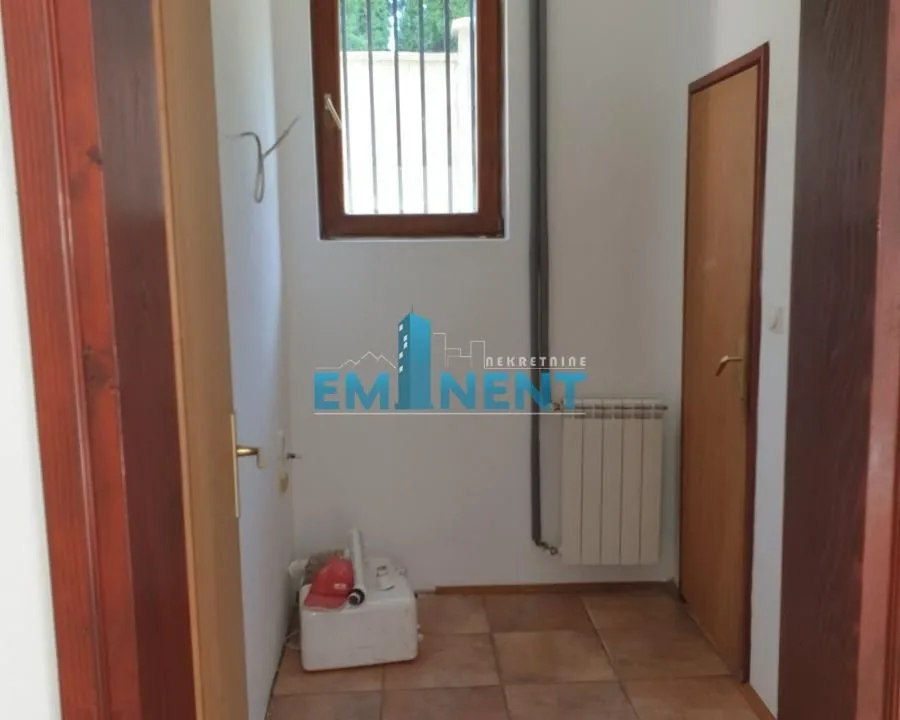 Rent, office space, 100m², Altina, Beograd