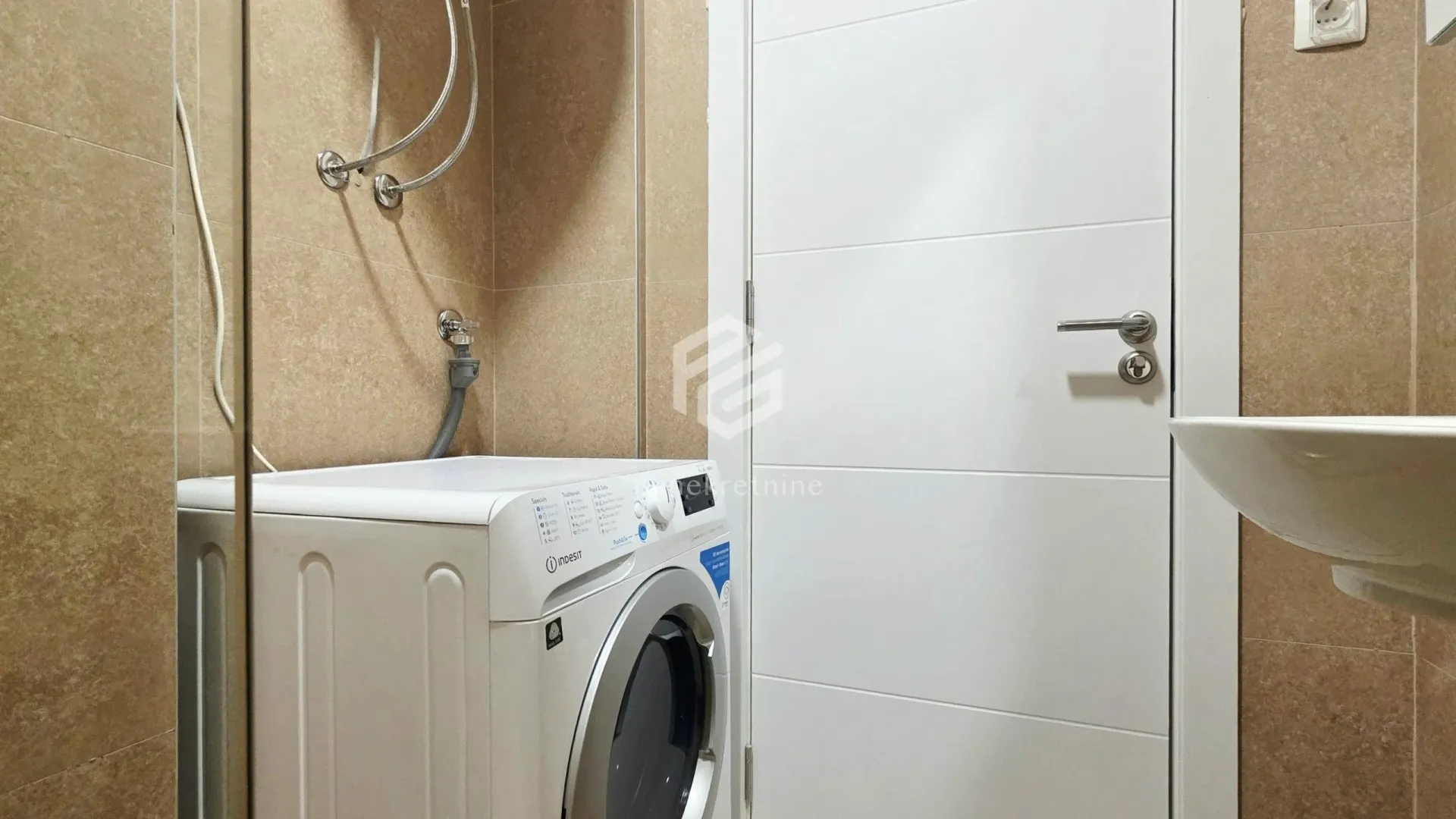 Rent, apartment, 21m², Tološi, Podgorica
