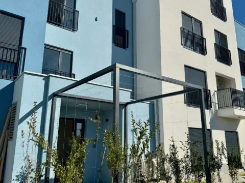 Sale, three bedroom apartment, 149m², Podgorica, Crna Gora - image 12