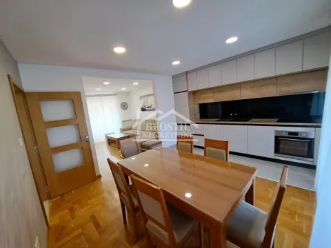 Izdavanje, trosoban stan, 82m², Skojevsko Naselje, Beograd - image 8