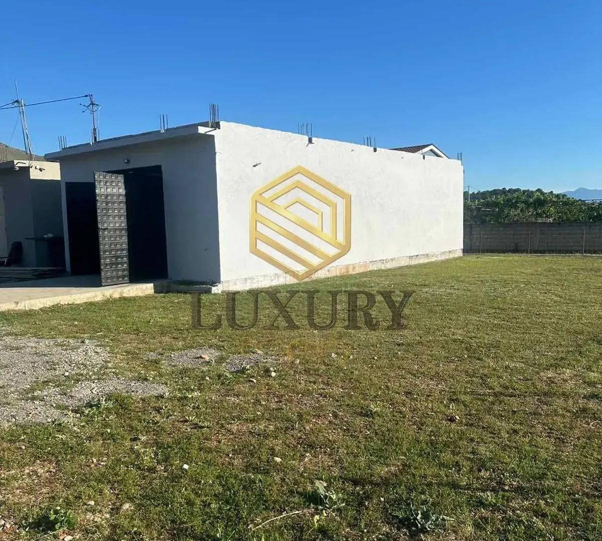 Rent, office space, 105m², Tuzi, Podgorica