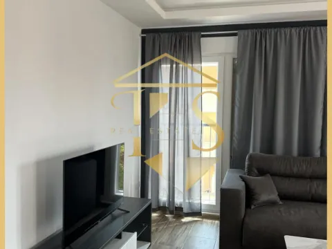 Rent, two bedroom apartment, 80m², Centar, Tivat - image 3