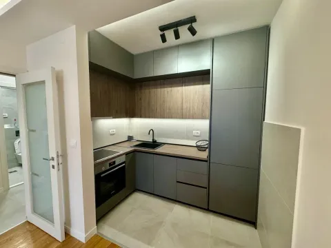 Rent, one bedroom apartment, 50m², Central Point, Podgorica - image 6