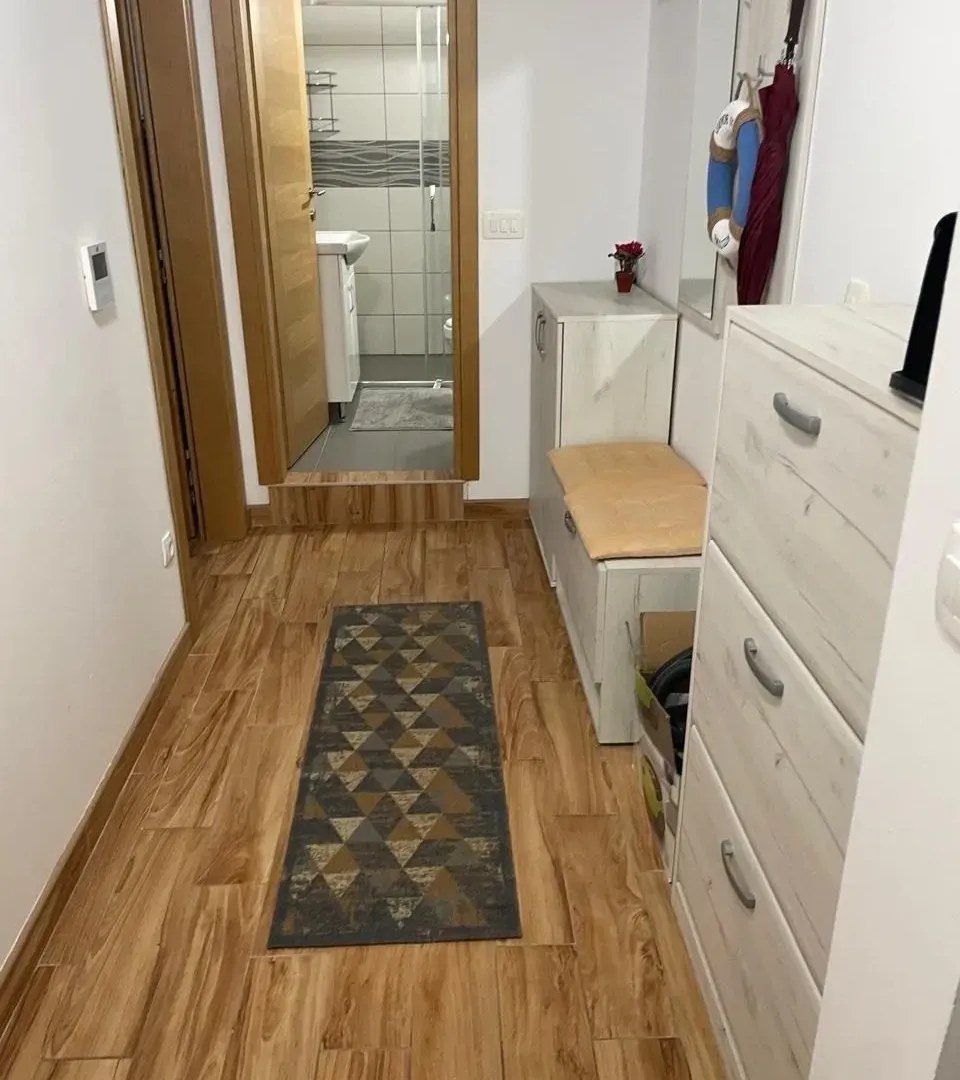 Rent, one bedroom apartment, 45m², Centar, Tivat