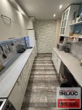 Prodaja, trosoban stan, 80m², Liman 4, Novi Sad Sve Podlokacije - image 6