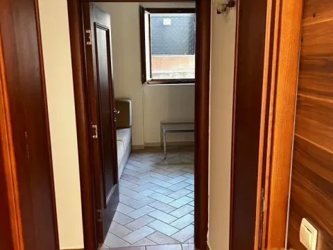 Izdavanje, trosoban stan, 85m², Bulbulder, Zvezdara Sve Podlokacije - image 14