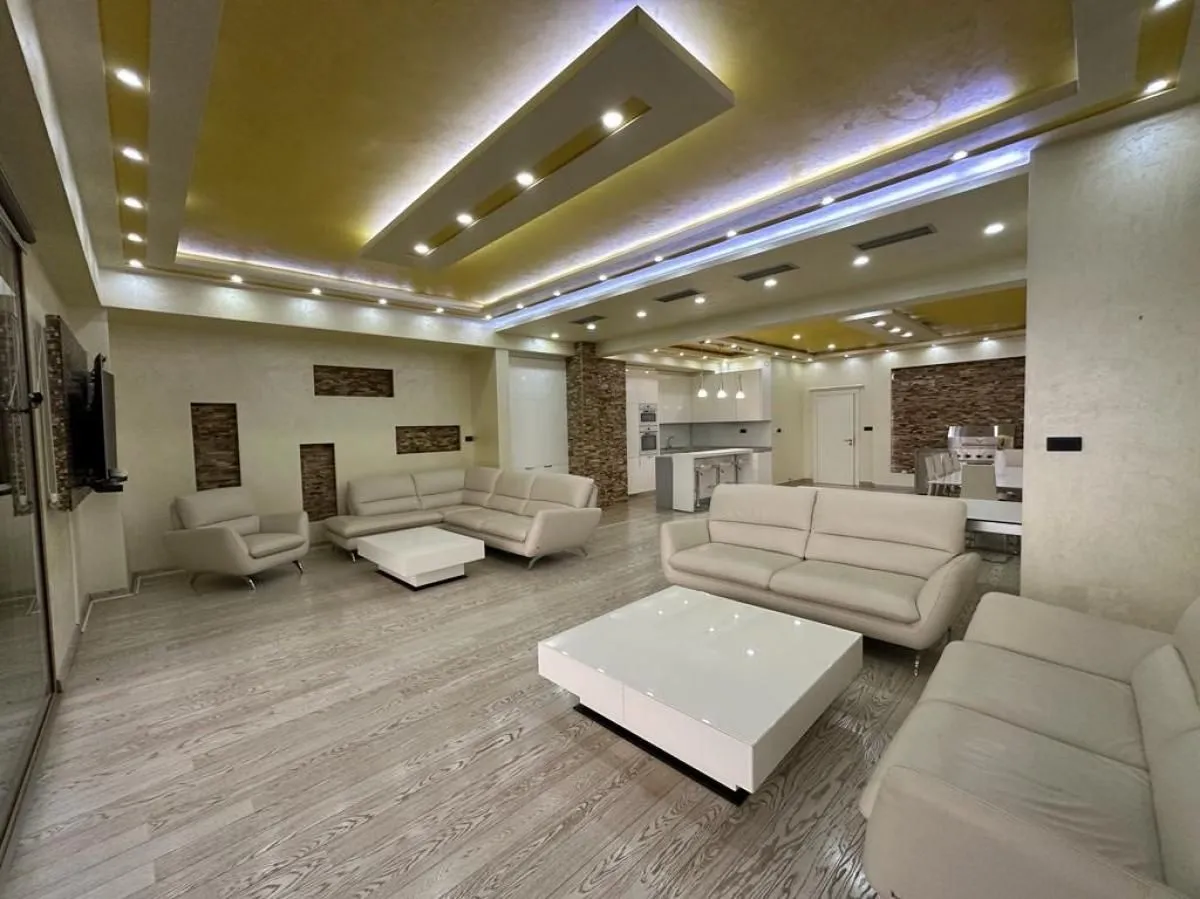 Prodaja, dvosoban stan, 162m², Budva, Crna Gora