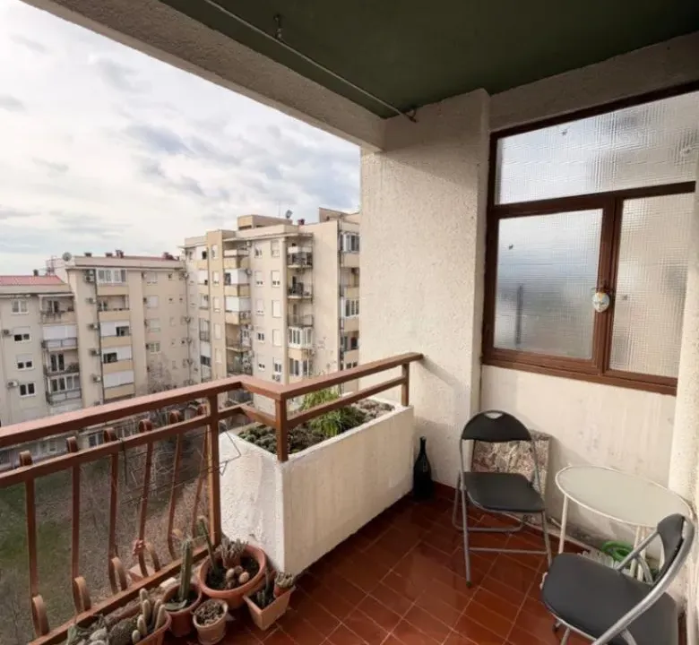 Prodaja, jednosoban stan, 55m², Blok 6, Podgorica