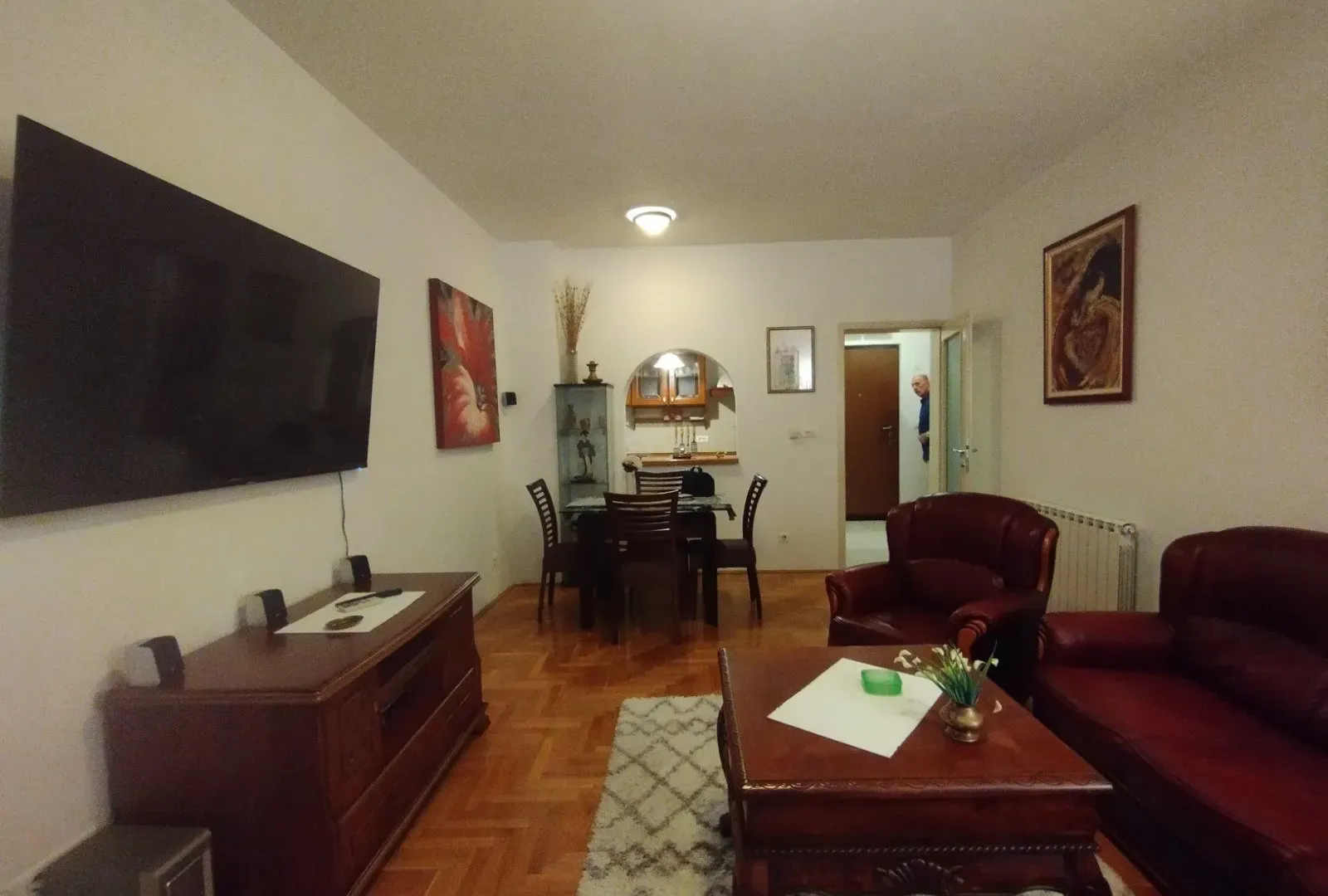 Izdavanje, dvosoban stan, 75m², Preko Morače, Podgorica