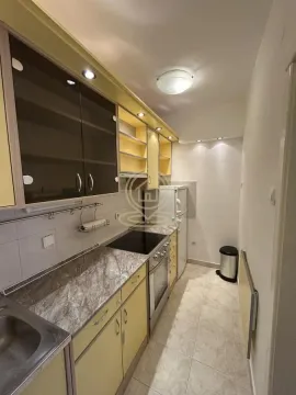 Izdavanje, trosoban stan, 76m², Centar, Novi Sad - image 16