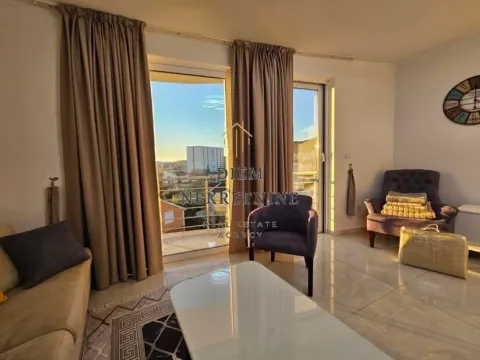 Izdavanje, trosoban stan, 120m², Ilino, Bar - image 6