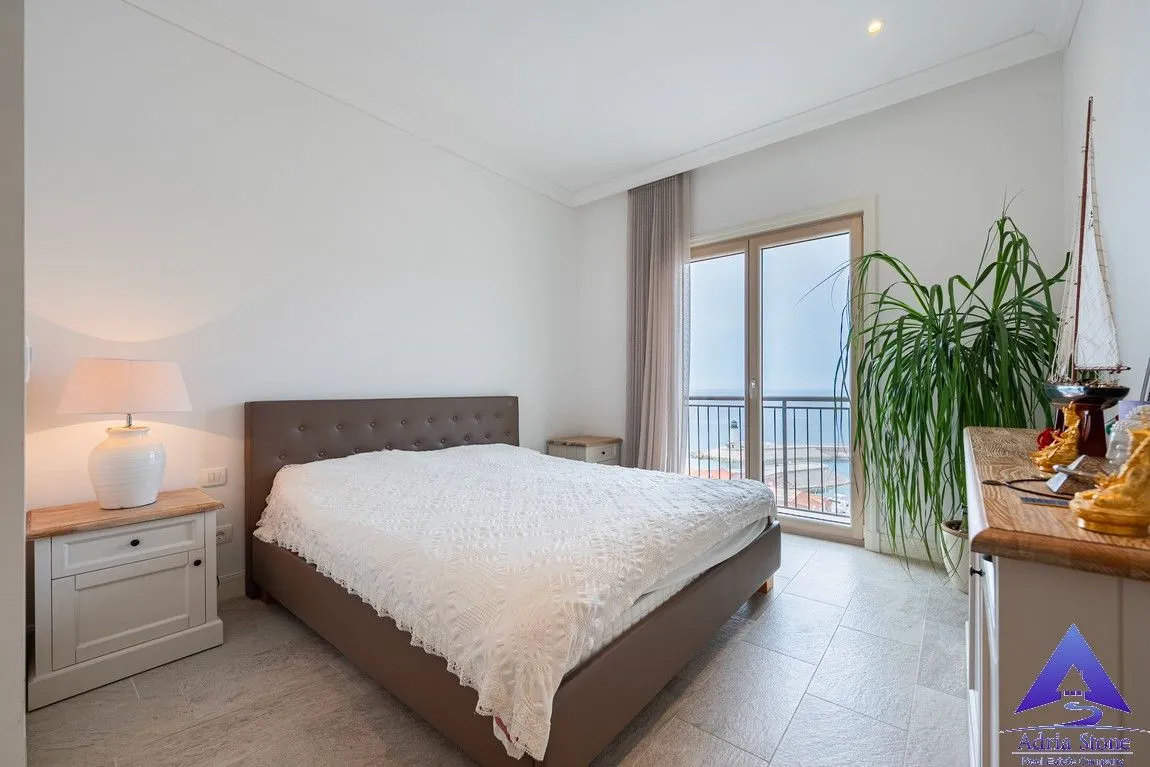 Prodaja, dvosoban stan, 114m², Luštica, Tivat