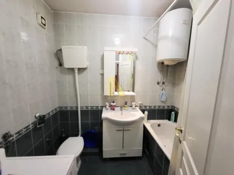 Izdavanje, dvosoban stan, 42m², Centar, Novi Sad - image 12