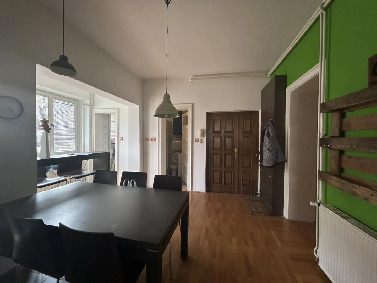 Izdavanje, trosoban stan, 80m², Staro groblje, Niš