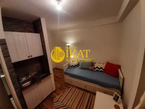 Prodaja, stan, 17m², Zvezdara Sve Podlokacije, Beograd