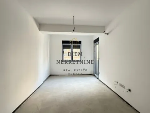 Prodaja, stan, 43m², Stari Aerodrom, Podgorica - image 3