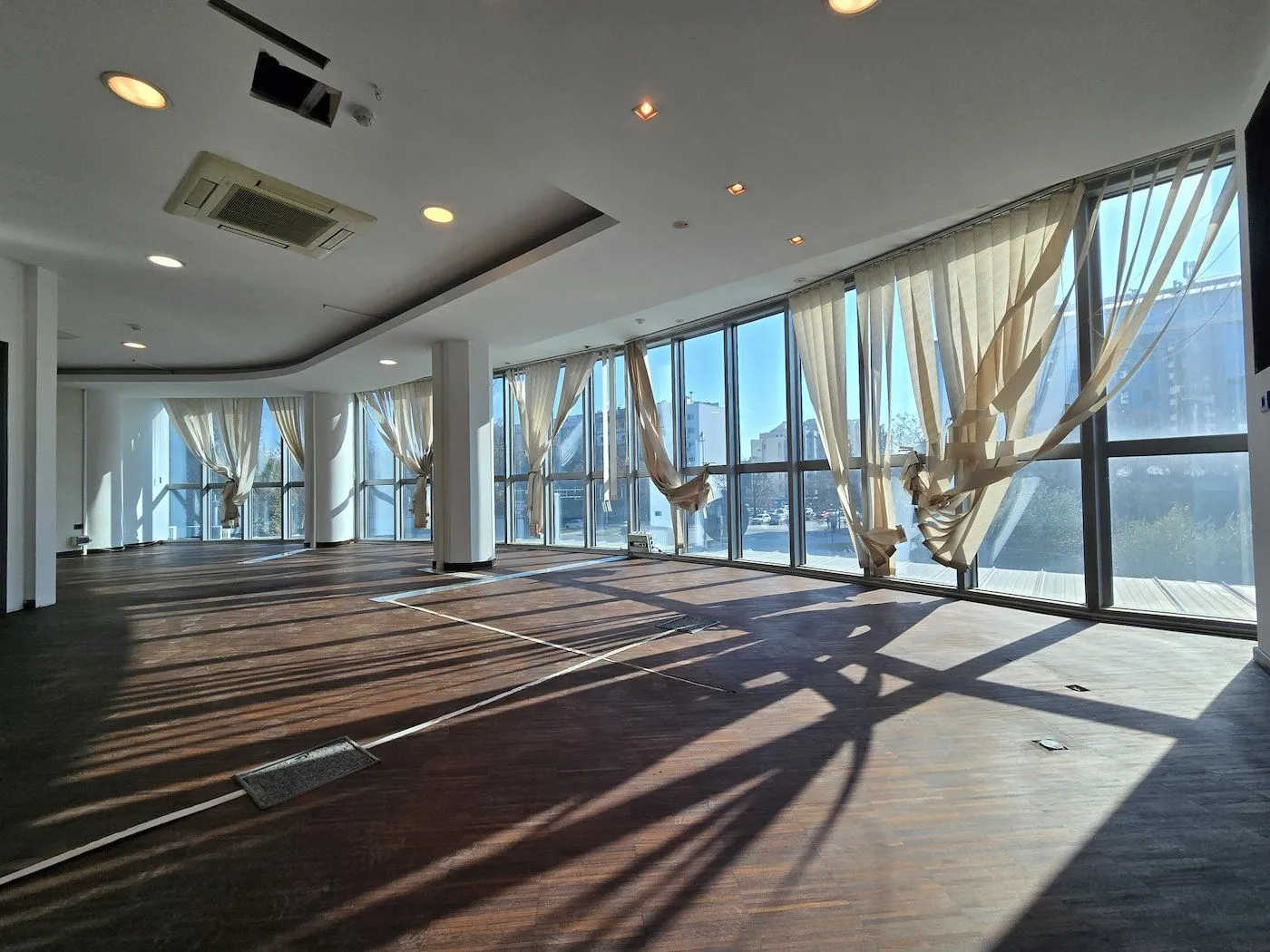 Rent, office space, 450m², Preko Morače, Podgorica
