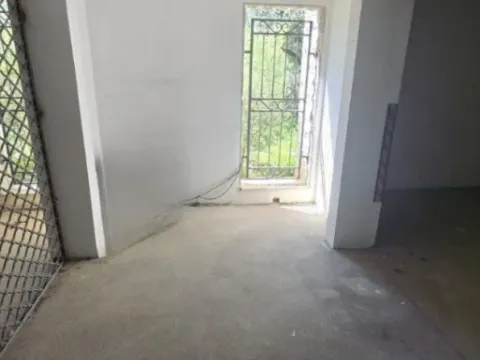 Sale, parking/garage, 18m², Petrovac, Budva - image 1