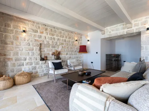 Sale, house, 374m², Drobni pijesak, Budva - image 10