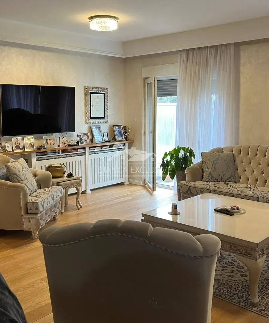 Prodaja, stan, 231m², Savski Venac, Beograd