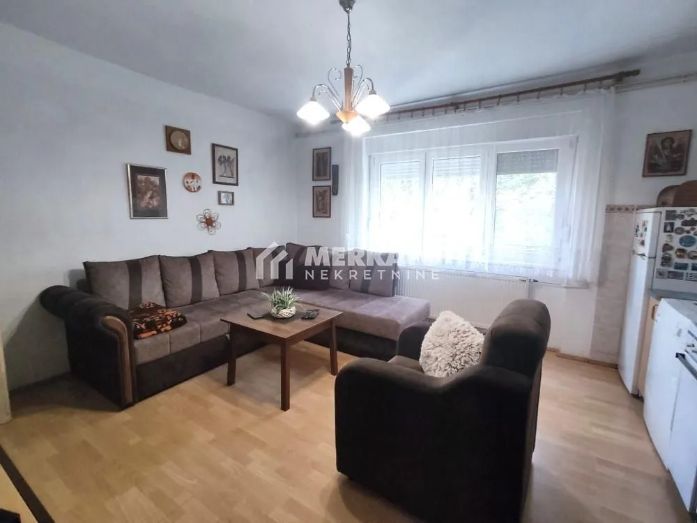 Prodaja, kuća, 190m², Berbersko staro, Zrenjanin