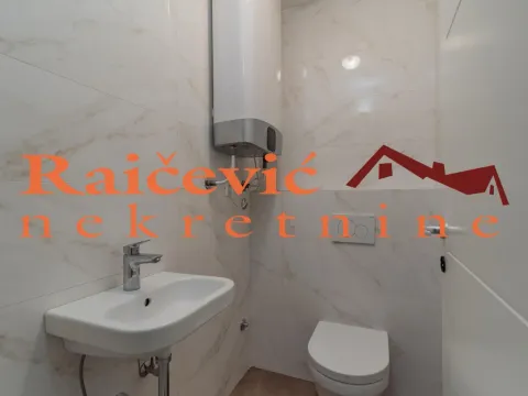 Izdavanje, trosoban stan, 92m², Voždovac Sve Podlokacije, Beograd - image 16