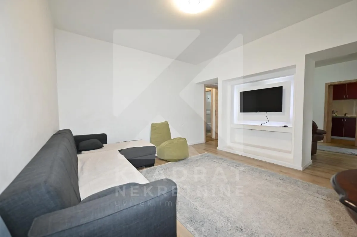 Izdavanje, dvosoban stan, 74m², Zabjelo, Podgorica