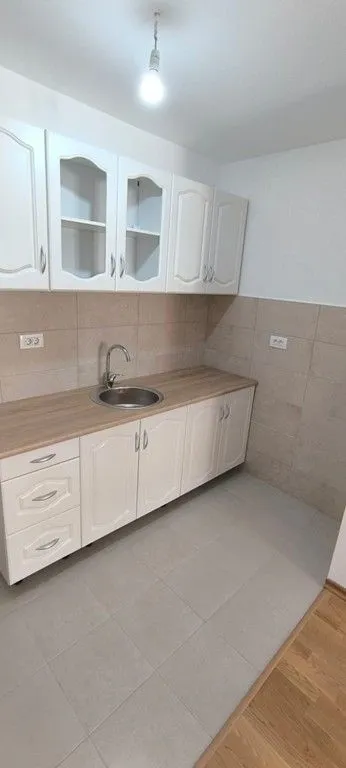 Izdavanje, dvosoban stan, 65m², Stari Aerodrom, Podgorica