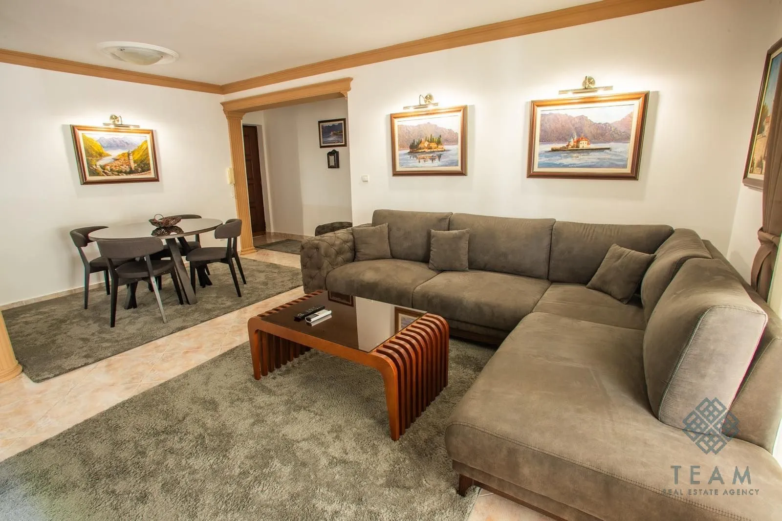 Prodaja, dvosoban stan, 72m², Centar, Budva