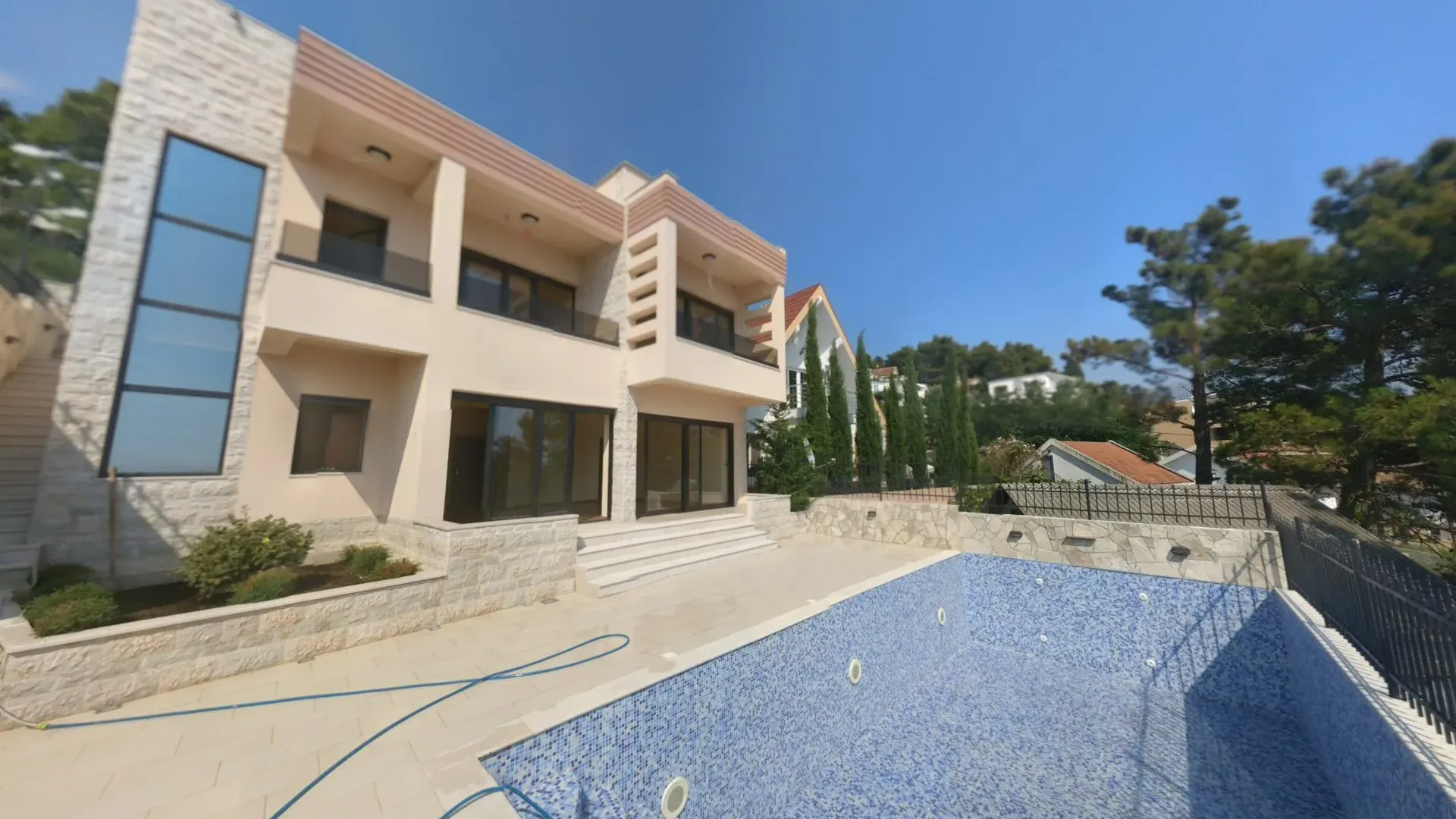 Sale, house, 220m², Šušanj, Bar