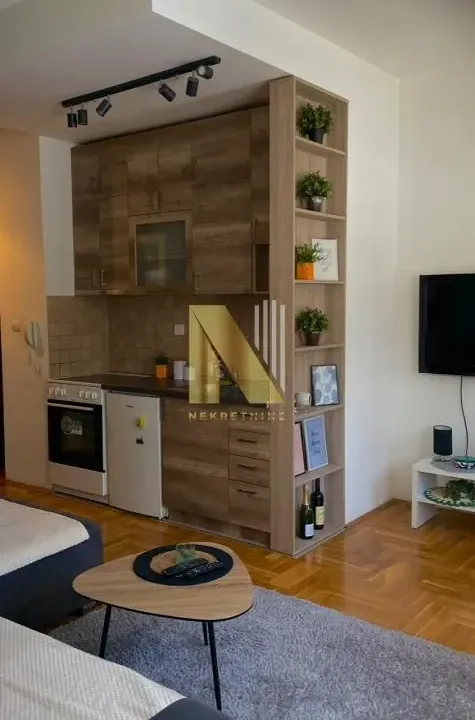 Prodaja, jednosoban stan, 37m², Podbara, Novi Sad Sve Podlokacije