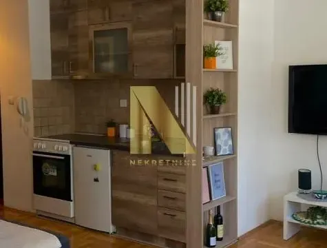 Prodaja, jednosoban stan, 37m², Podbara, Novi Sad Sve Podlokacije