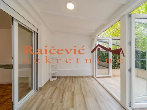 Izdavanje, trosoban stan, 84m², Bežanijska Kosa Sve Podlokacije, Beograd - image 25