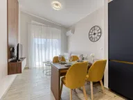 Izdavanje, jednosoban stan, 35m², Bečići, Budva - image 5