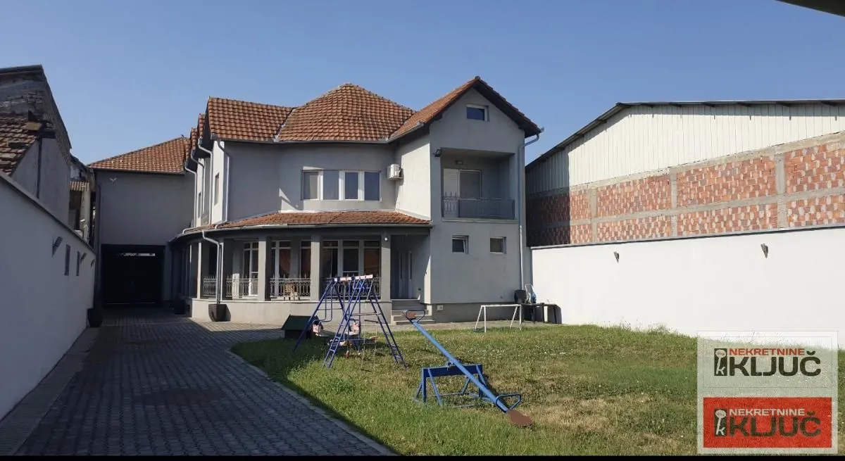 Rent, house, 1000m², Kać, Novi Sad Sve Podlokacije